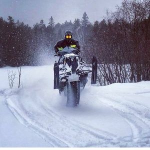 Meet your Posher, Aaron